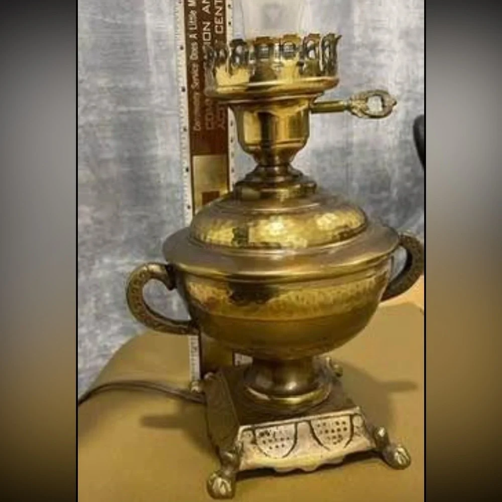 Vintage Hammer Brass Table Lamp